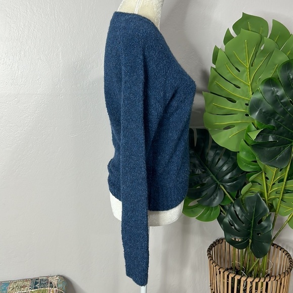 Everlane • the teddy wool blend boucle sweater - Picture 5 of 10